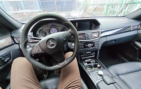 Mercedes-Benz E-Класс, 2011 год, 1 850 000 рублей, 8 фотография