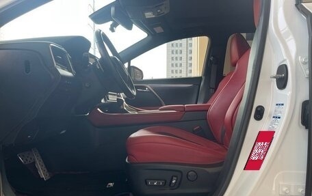 Lexus RX IV рестайлинг, 2021 год, 6 050 000 рублей, 10 фотография