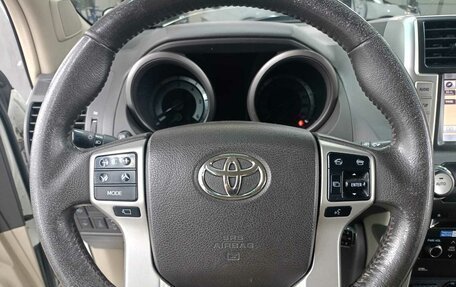 Toyota Land Cruiser Prado 150 рестайлинг 2, 2012 год, 3 390 000 рублей, 14 фотография