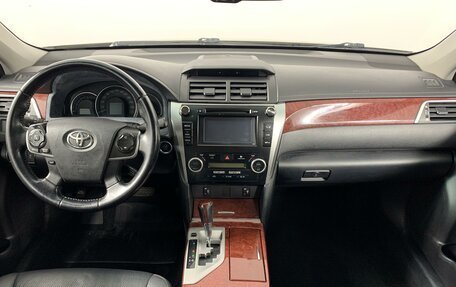 Toyota Camry, 2013 год, 1 680 000 рублей, 14 фотография