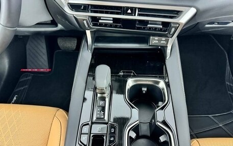 Lexus RX IV рестайлинг, 2023 год, 11 000 000 рублей, 19 фотография