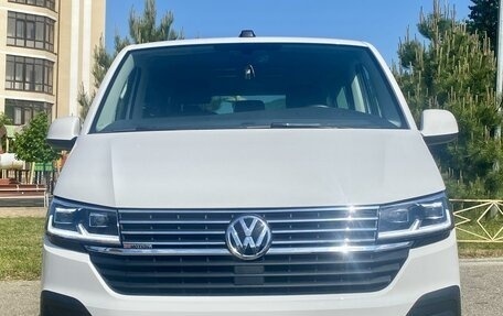 Volkswagen Caravelle T6 рестайлинг, 2021 год, 6 490 000 рублей, 8 фотография
