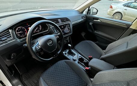 Volkswagen Tiguan II, 2018 год, 3 100 000 рублей, 11 фотография