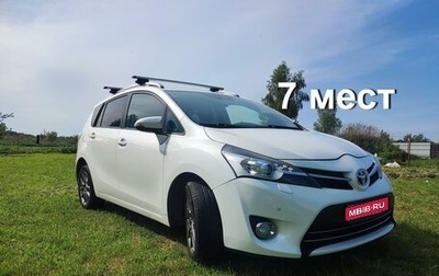 Toyota Verso I, 2013 год, 1 690 000 рублей, 1 фотография