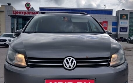 Volkswagen Touran III, 2012 год, 1 200 000 рублей, 2 фотография