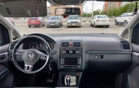 Volkswagen Touran III, 2012 год, 1 200 000 рублей, 19 фотография