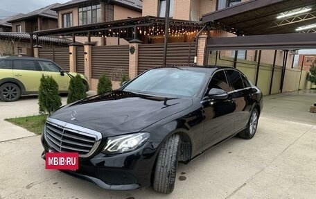 Mercedes-Benz E-Класс, 2020 год, 4 150 000 рублей, 2 фотография