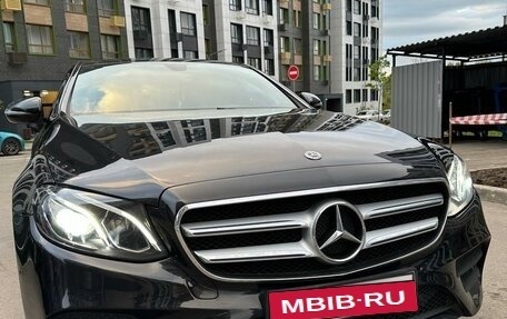 Mercedes-Benz E-Класс, 2019 год, 4 425 000 рублей, 2 фотография