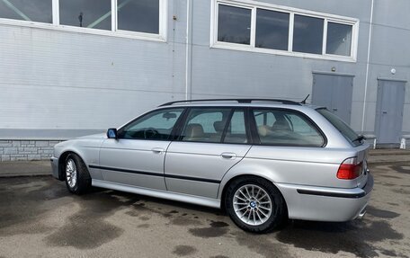 BMW 5 серия, 2001 год, 920 000 рублей, 8 фотография