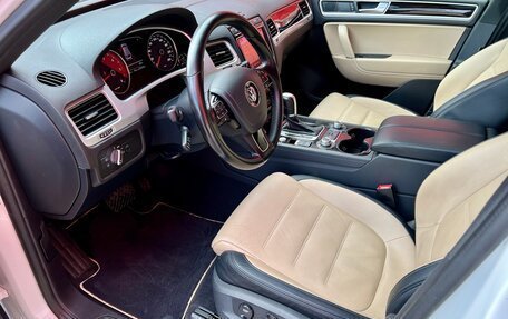 Volkswagen Touareg III, 2017 год, 3 850 000 рублей, 12 фотография
