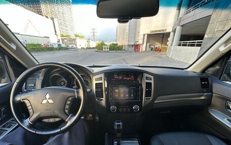 Mitsubishi Pajero IV, 2015 год, 3 500 000 рублей, 10 фотография