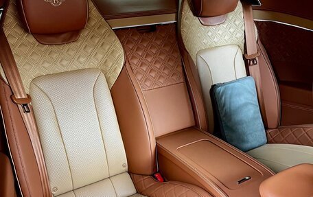 Bentley Continental GT III, 2018 год, 23 000 000 рублей, 15 фотография