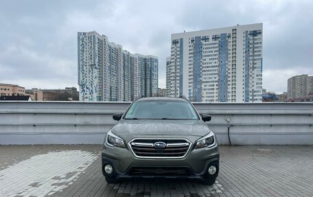 Subaru Outback IV рестайлинг, 2018 год, 2 600 000 рублей, 3 фотография