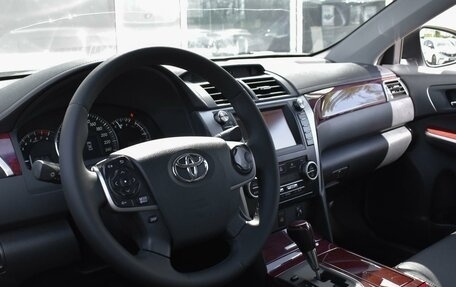 Toyota Camry, 2014 год, 2 070 000 рублей, 12 фотография