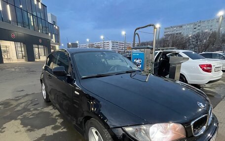BMW 1 серия, 2011 год, 990 000 рублей, 2 фотография