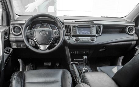 Toyota RAV4, 2014 год, 2 499 000 рублей, 6 фотография