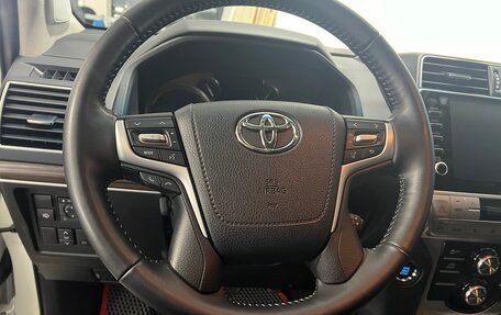 Toyota Land Cruiser Prado 150 рестайлинг 2, 2023 год, 10 000 000 рублей, 7 фотография
