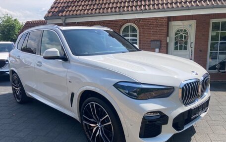 BMW X5, 2019 год, 3 фотография