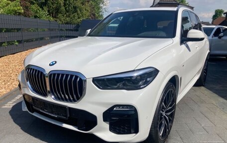 BMW X5, 2019 год, 2 фотография