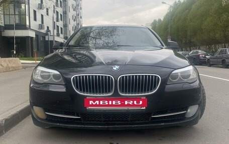 BMW 5 серия, 2011 год, 1 900 000 рублей, 2 фотография