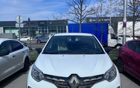 Renault Kaptur I рестайлинг, 2021 год, 1 950 000 рублей, 5 фотография