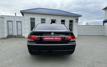 BMW 7 серия, 2004 год, 900 000 рублей, 9 фотография