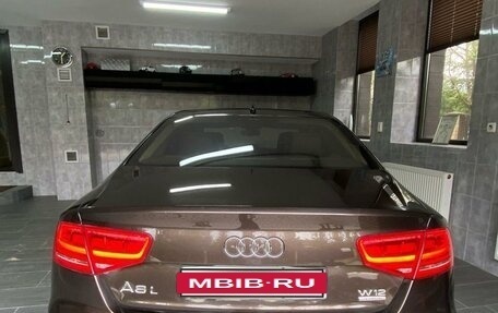 Audi A8, 2012 год, 2 350 000 рублей, 3 фотография