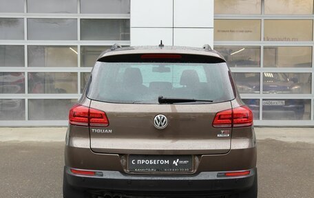 Volkswagen Tiguan I, 2015 год, 1 550 000 рублей, 4 фотография