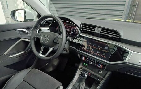 Audi Q3, 2023 год, 5 049 000 рублей, 16 фотография