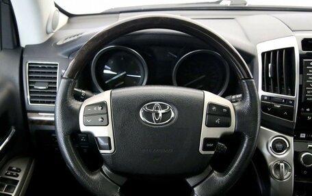 Toyota Land Cruiser 200, 2014 год, 4 399 000 рублей, 18 фотография