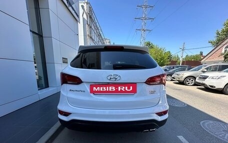 Hyundai Santa Fe III рестайлинг, 2017 год, 2 390 000 рублей, 4 фотография