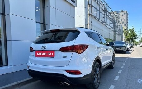 Hyundai Santa Fe III рестайлинг, 2017 год, 2 390 000 рублей, 3 фотография