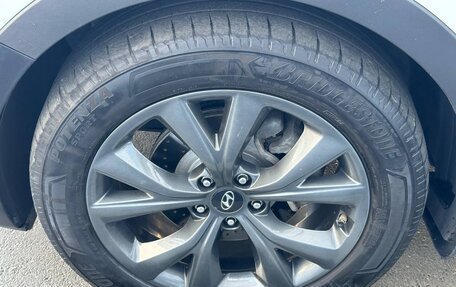 Hyundai Santa Fe III рестайлинг, 2017 год, 2 390 000 рублей, 12 фотография