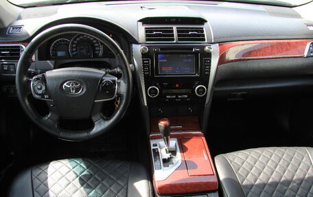 Toyota Camry, 2013 год, 1 735 000 рублей, 12 фотография