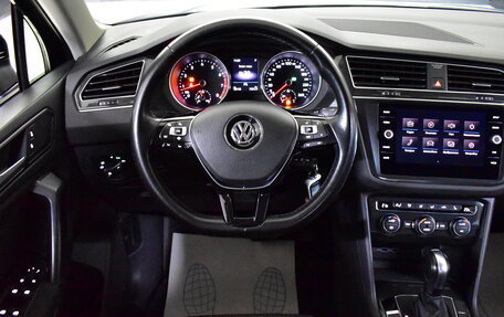 Volkswagen Tiguan II, 2020 год, 2 975 000 рублей, 18 фотография