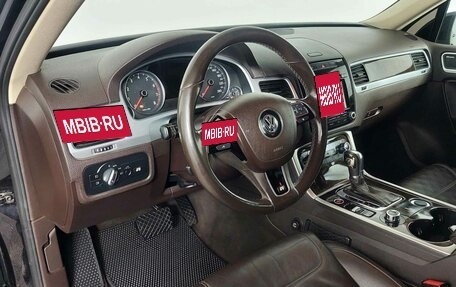 Volkswagen Touareg III, 2011 год, 2 640 000 рублей, 9 фотография
