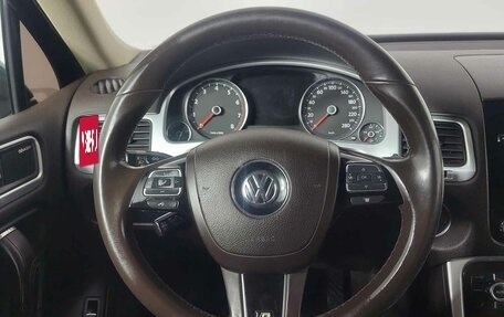 Volkswagen Touareg III, 2011 год, 2 640 000 рублей, 14 фотография