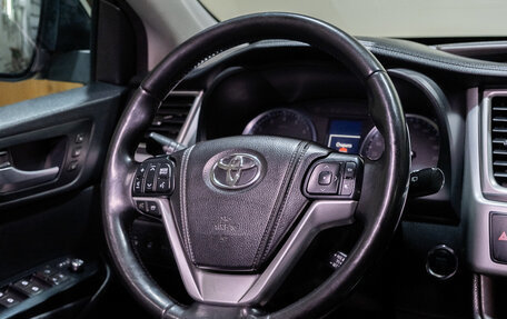 Toyota Highlander III, 2014 год, 3 249 000 рублей, 10 фотография
