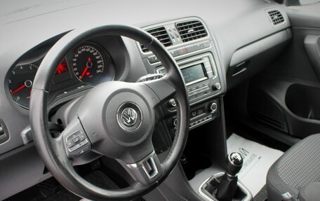 Volkswagen Polo VI (EU Market), 2013 год, 865 000 рублей, 14 фотография