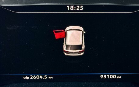 Volkswagen Tiguan II, 2018 год, 3 000 000 рублей, 17 фотография