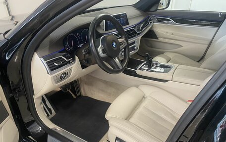 BMW 7 серия, 2018 год, 5 800 000 рублей, 11 фотография
