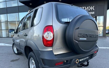 Chevrolet Niva I рестайлинг, 2012 год, 665 000 рублей, 10 фотография