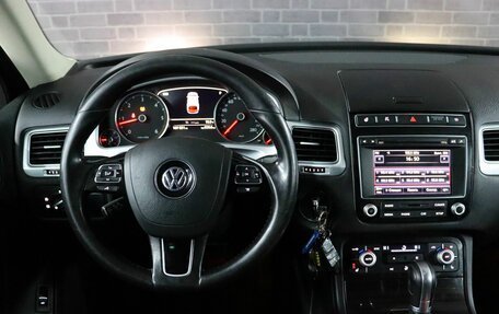 Volkswagen Touareg III, 2016 год, 3 350 000 рублей, 15 фотография
