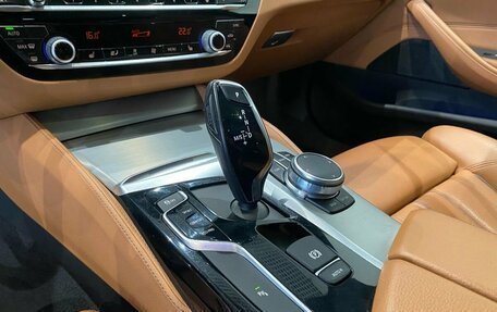 BMW 5 серия, 2018 год, 3 189 000 рублей, 27 фотография