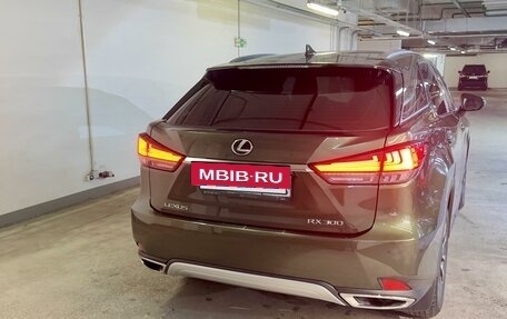 Lexus RX IV рестайлинг, 2021 год, 5 999 999 рублей, 8 фотография