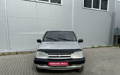 Chevrolet Niva I рестайлинг, 2005 год, 195 000 рублей, 2 фотография