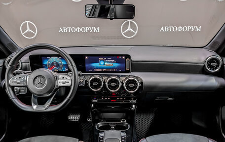 Mercedes-Benz A-Класс, 2018 год, 3 230 000 рублей, 13 фотография