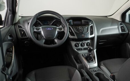 Ford Focus III, 2011 год, 989 000 рублей, 6 фотография