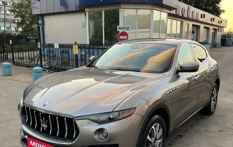 Maserati Levante I, 2017 год, 4 600 000 рублей, 2 фотография