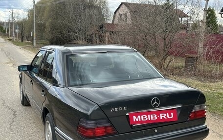 Mercedes-Benz E-Класс, 1994 год, 190 000 рублей, 9 фотография
